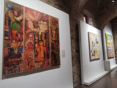 Tanger : la FNM inaugure deux expositions aux musées de la Kasbah et de Dar Niaba