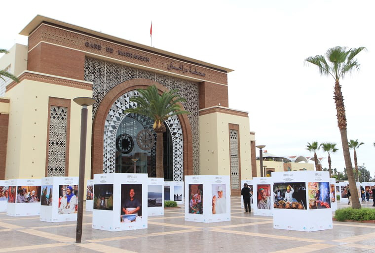 La gare de Marrakech se transforme en galerie : L'art au service de l'écologie